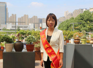 第六届“十佳师德标兵”——生物...